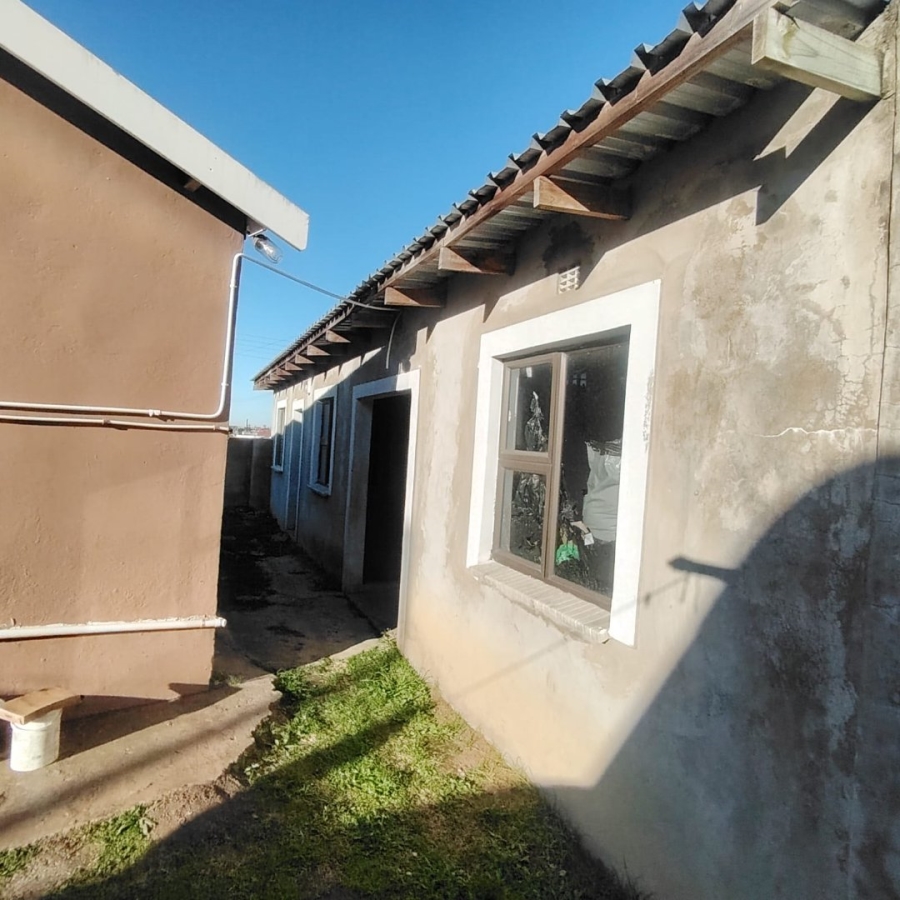 5 Bedroom Property for Sale in Mdantsane Eastern Cape